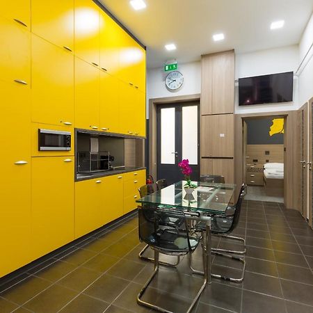 E14 Design Hostel Будапеща Екстериор снимка