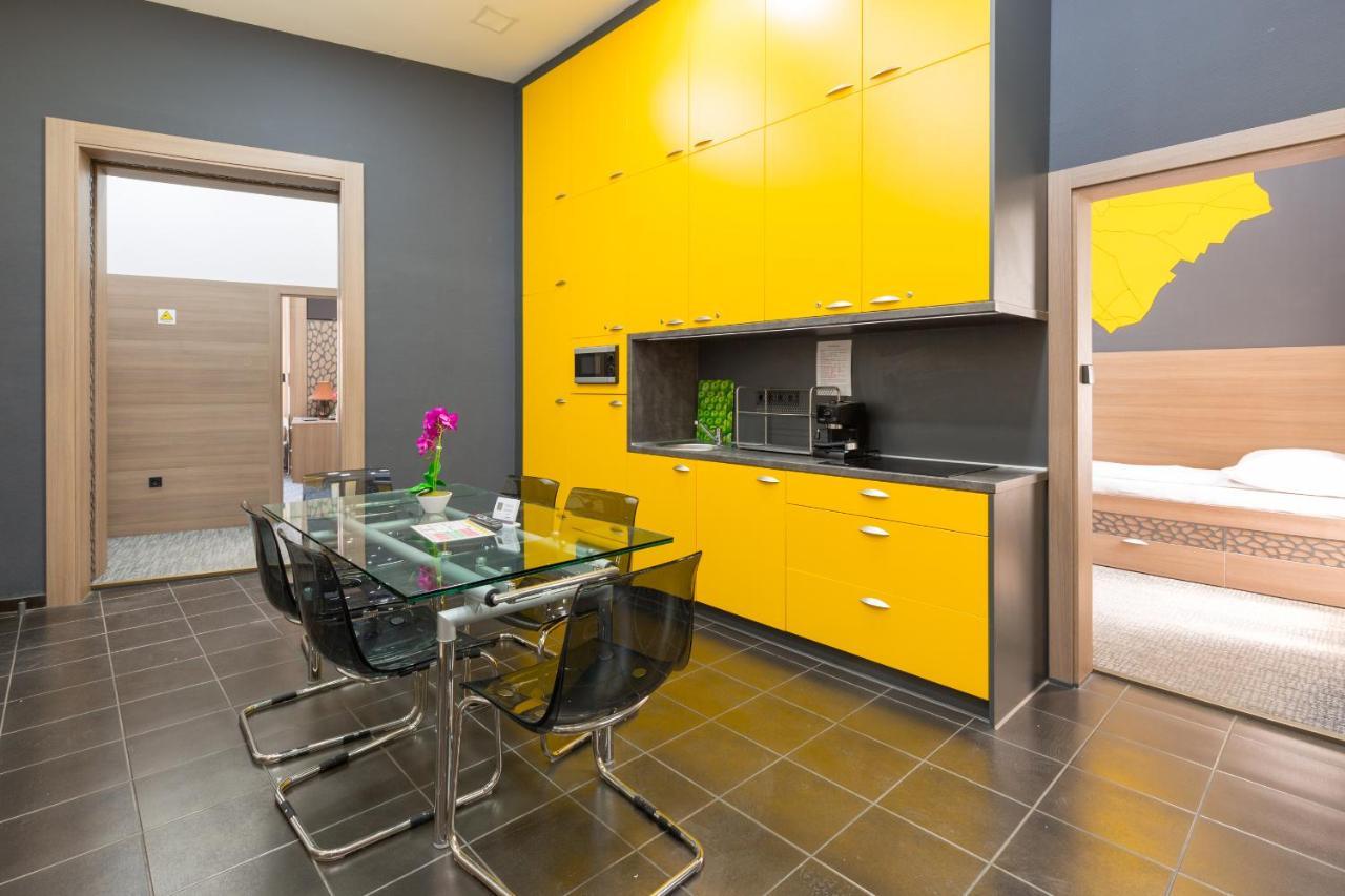 E14 Design Hostel Будапеща Екстериор снимка