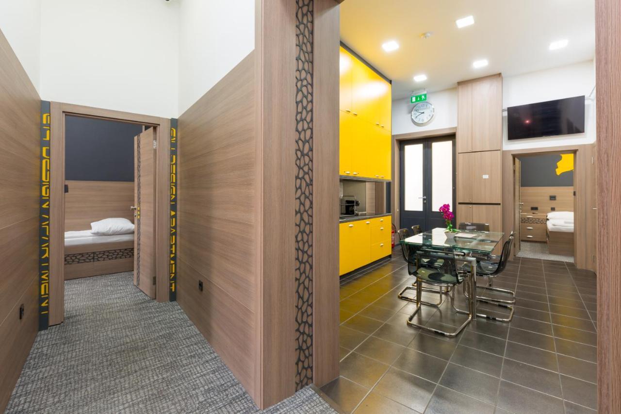 E14 Design Hostel Будапеща Екстериор снимка