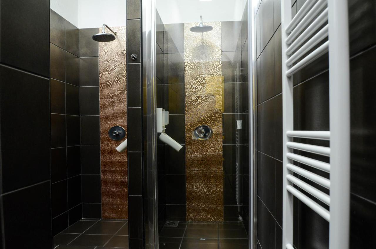 E14 Design Hostel Будапеща Екстериор снимка