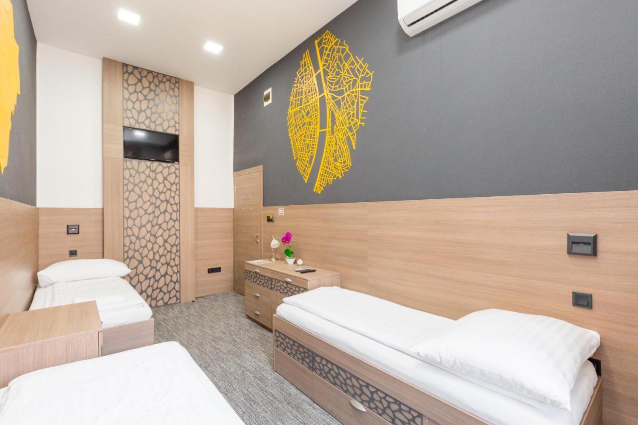 E14 Design Hostel Будапеща Екстериор снимка