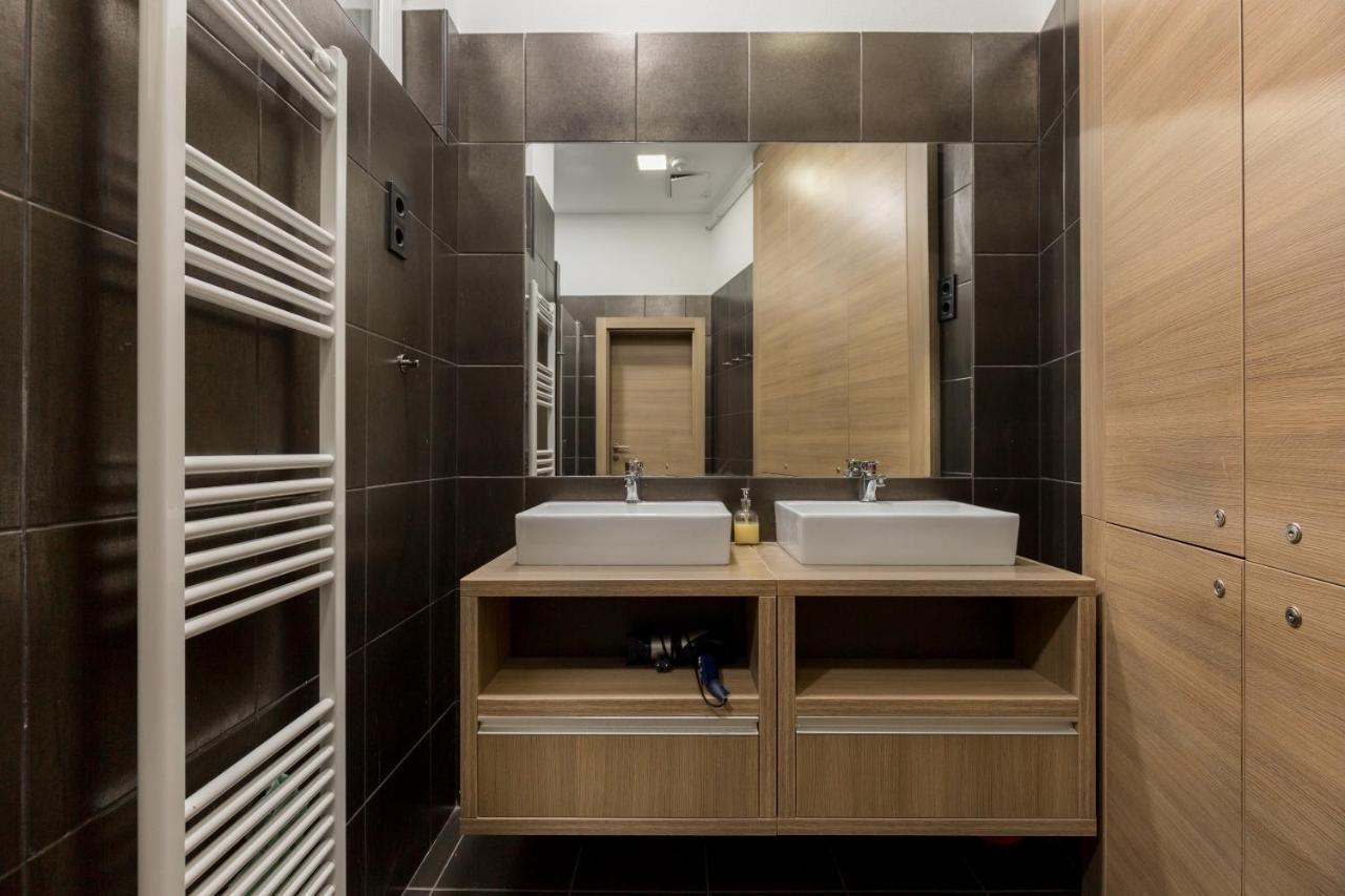 E14 Design Hostel Будапеща Екстериор снимка