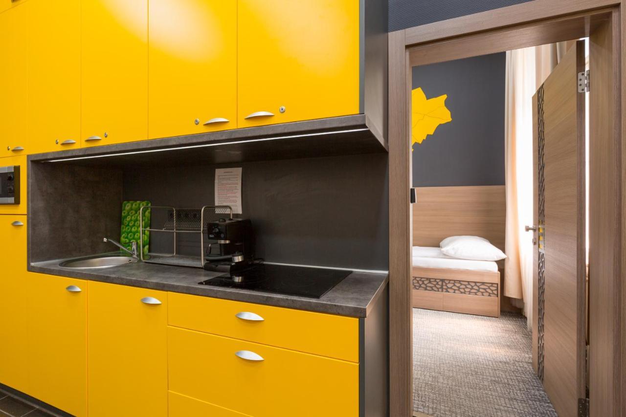 E14 Design Hostel Будапеща Екстериор снимка