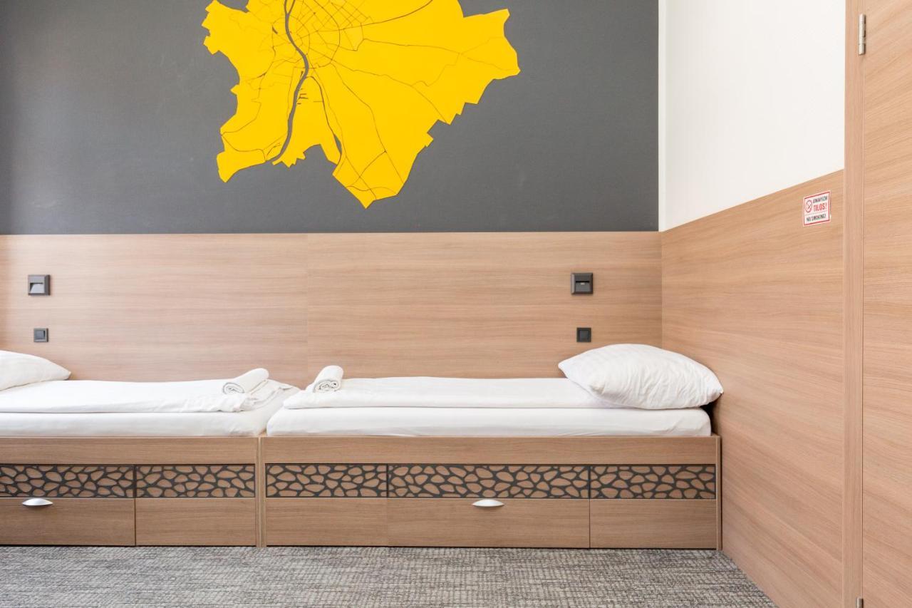 E14 Design Hostel Будапеща Екстериор снимка