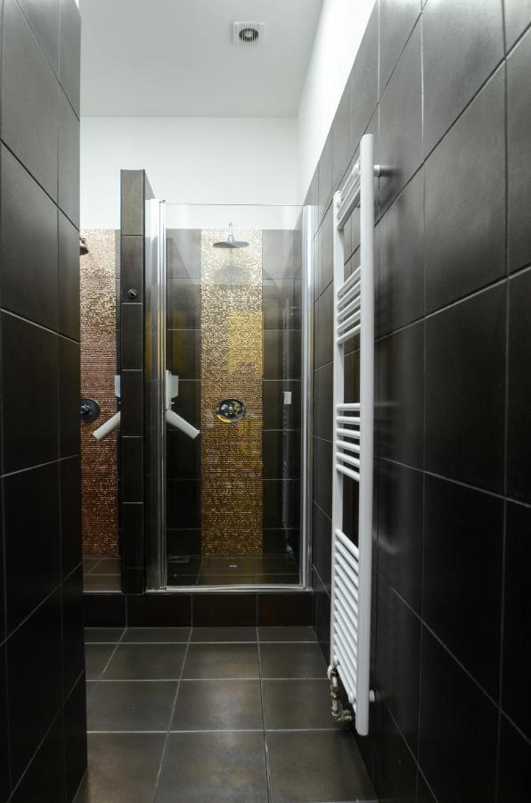 E14 Design Hostel Будапеща Екстериор снимка